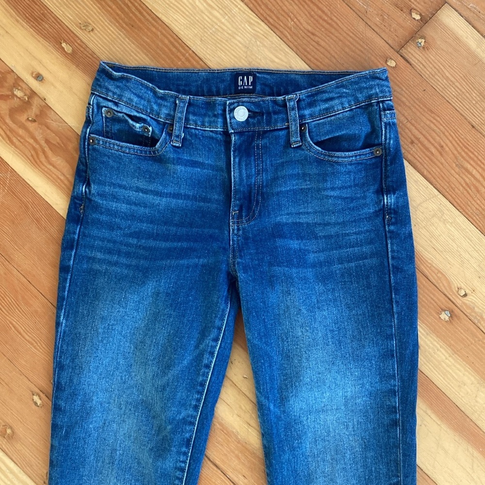 Gap 25‎ - Picture 2 of 6